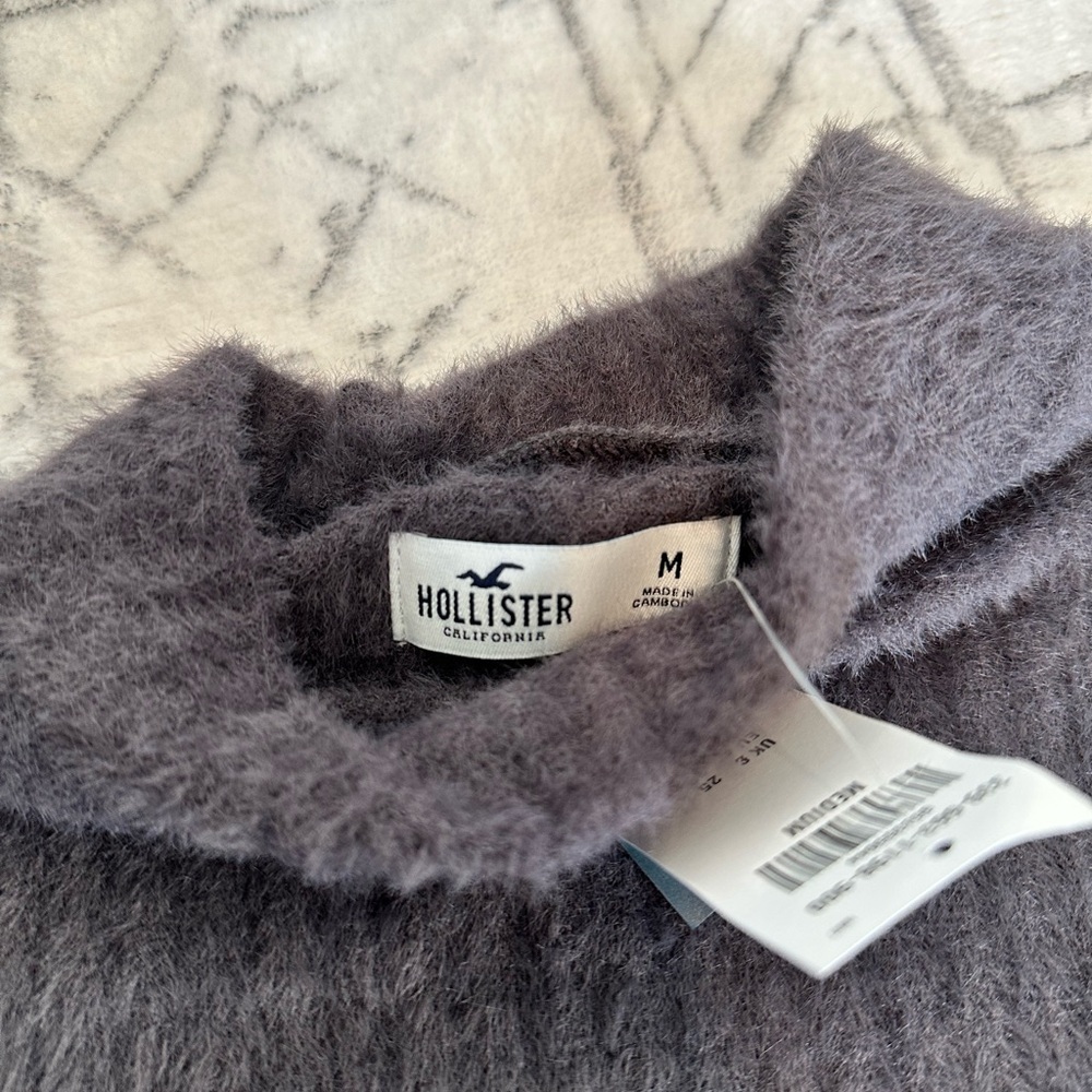 Hollister fuzzy cropped sweaters soft knit cozy pullover - Picture 3 of 6